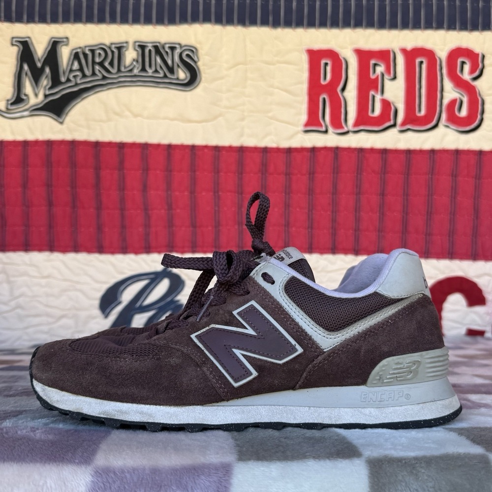Size 8.5 - New Balance 574 Burgundy Color - U574CA2 Men's‎
